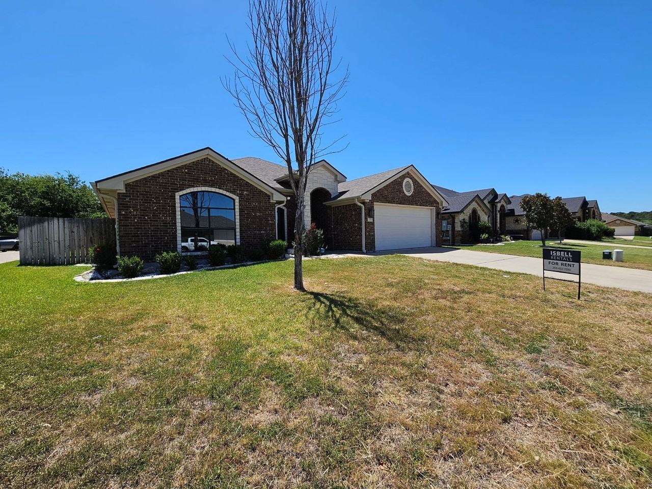 2704 Ancestor Dr - Photo 2 of 16