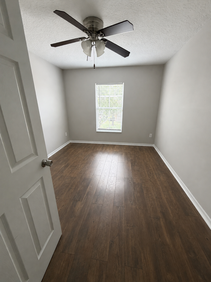 3901 Silverbell Loop #1 - Photo 2 of 6