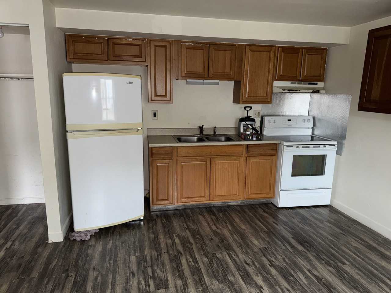 180 S 5th St #180 - Photo 6 of 14