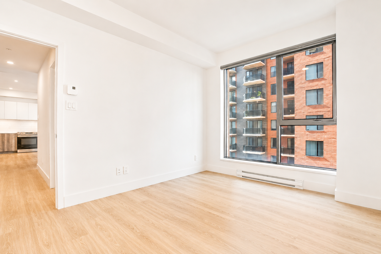 1700 Boulevard Angrignon #1103 - Photo 7 of 34