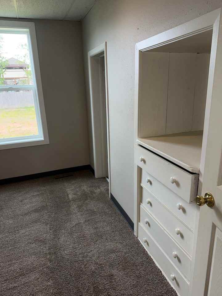 236 S Main St #3 - Photo 5 of 9
