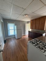 featured image of 914 Washington St #3