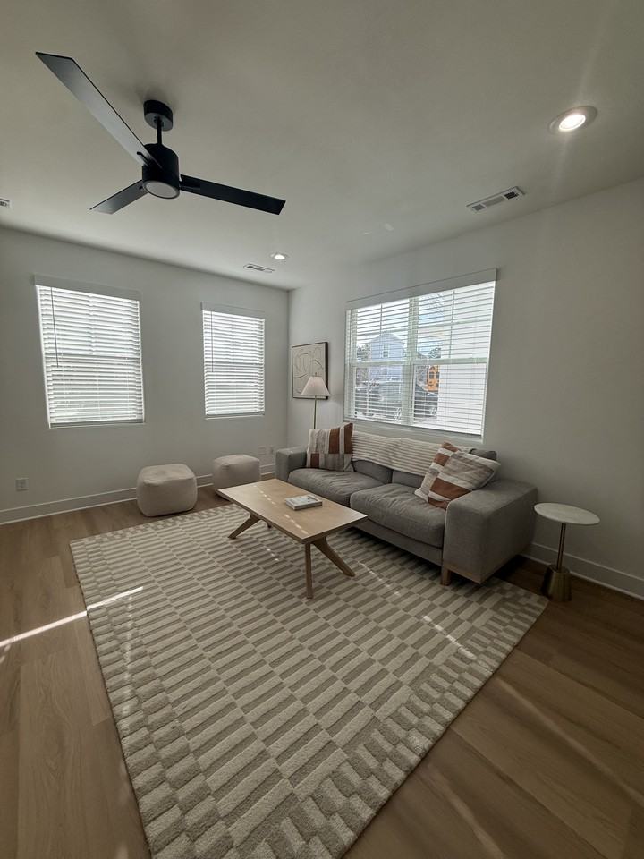 818 S Wood Ave #1 - Photo 7 of 16