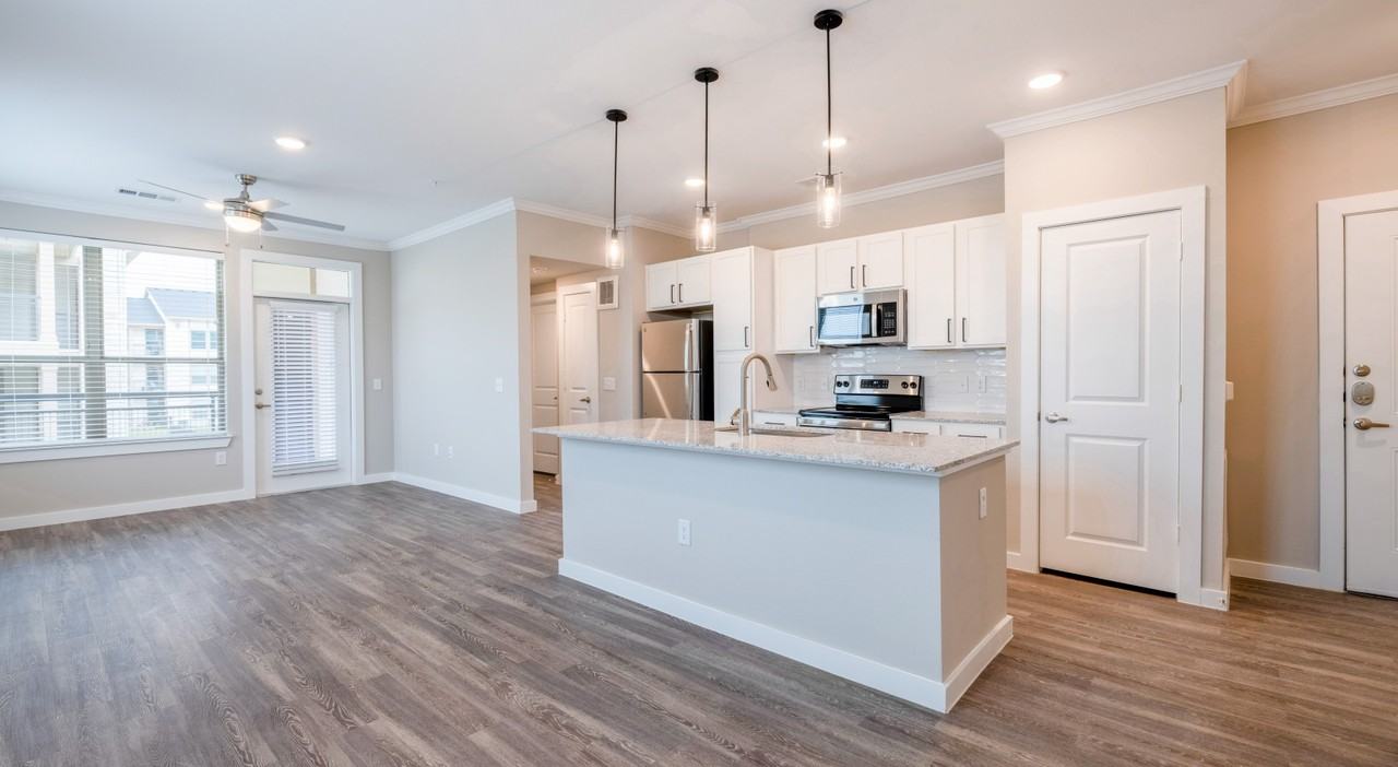 7101 East William Cannon Drive - Photo 4 of 31