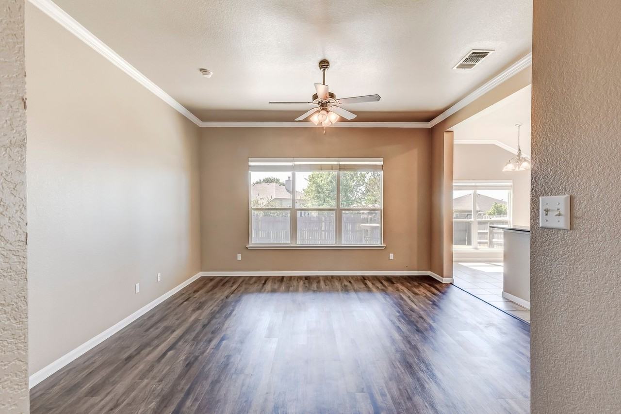 7431 Amber Meadow Loop - Photo 6 of 34