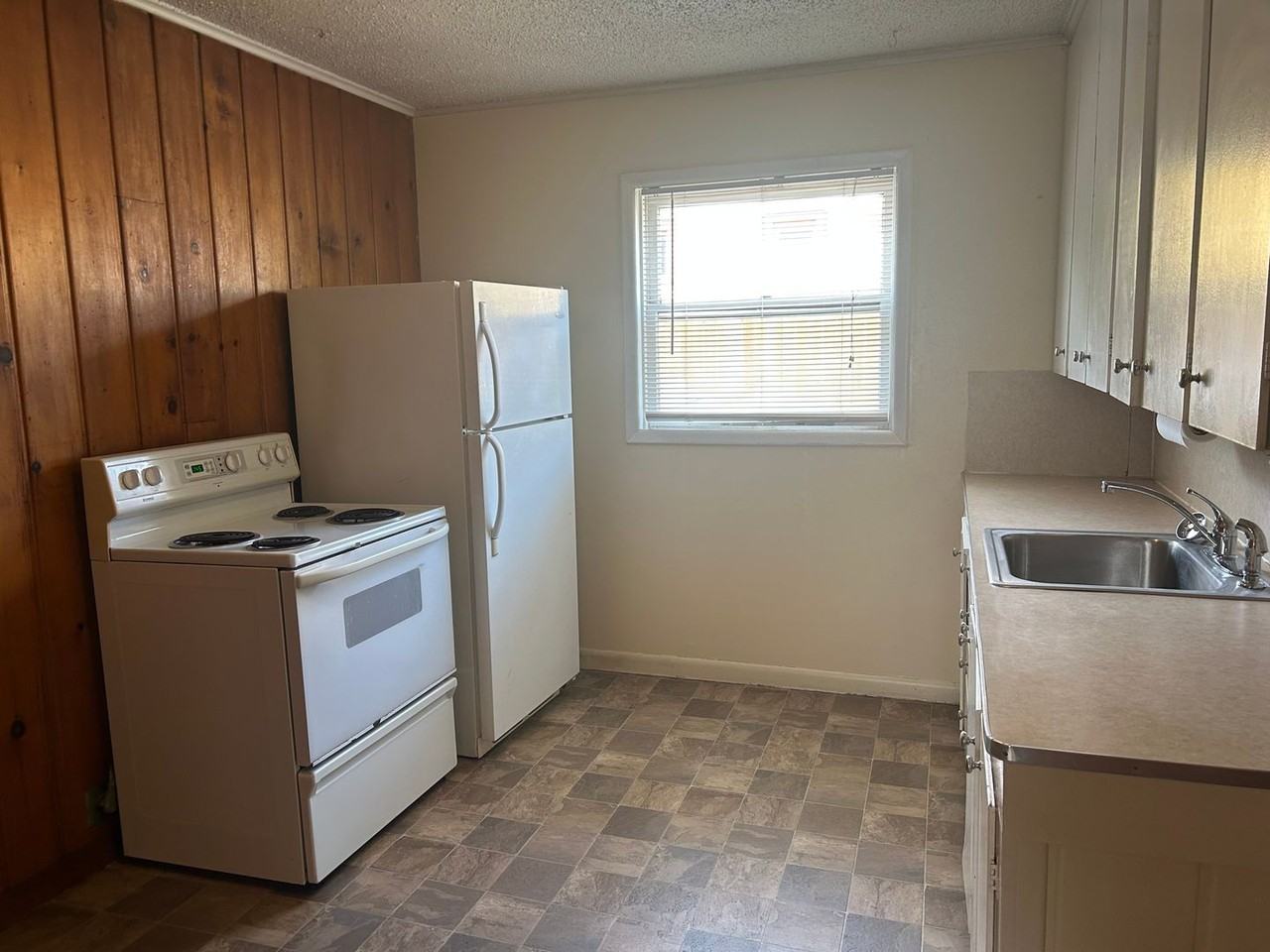 Walnut Street/North Street - Photo 2 of 18