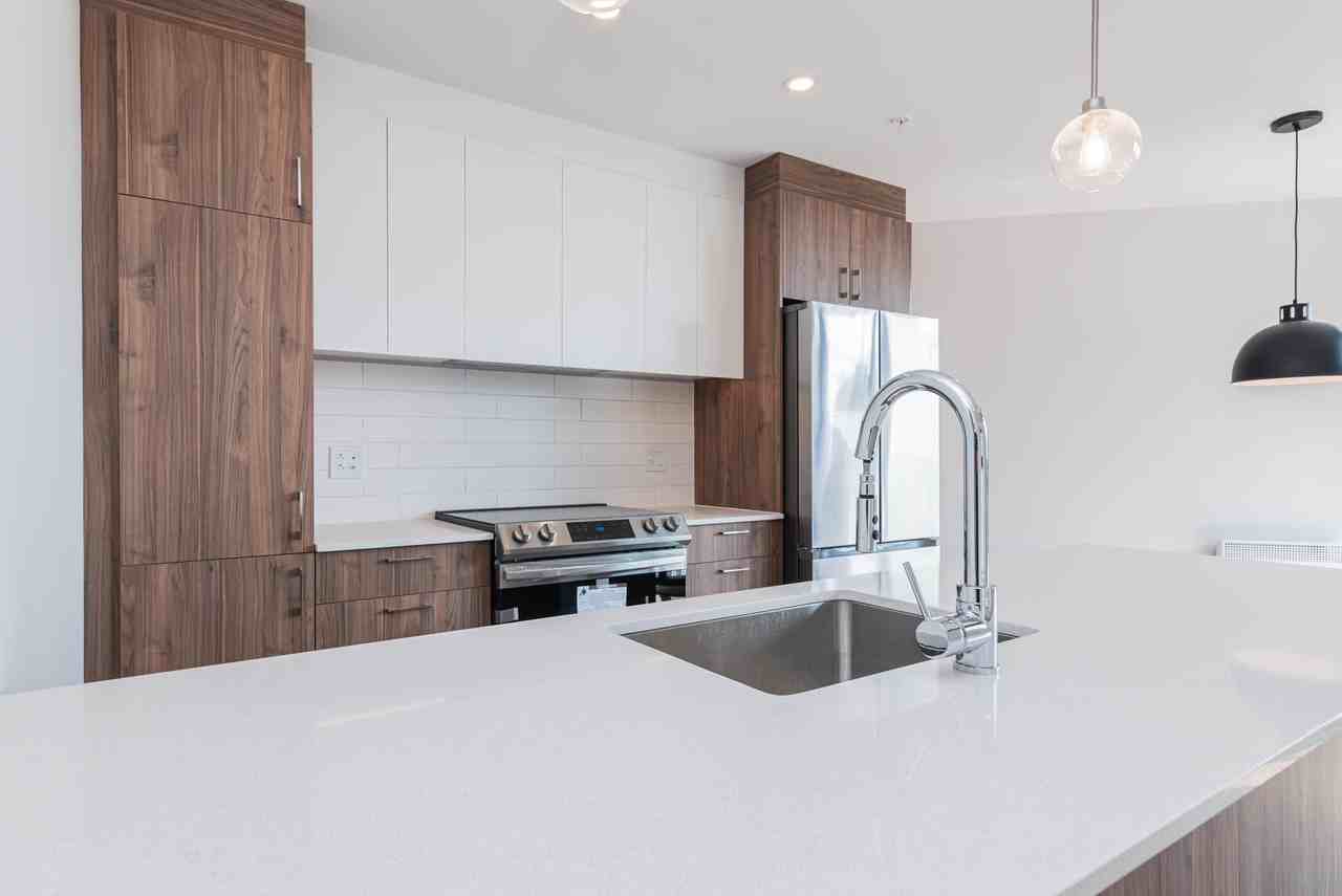 1700 Boulevard Angrignon #1014 - Photo 3 of 29