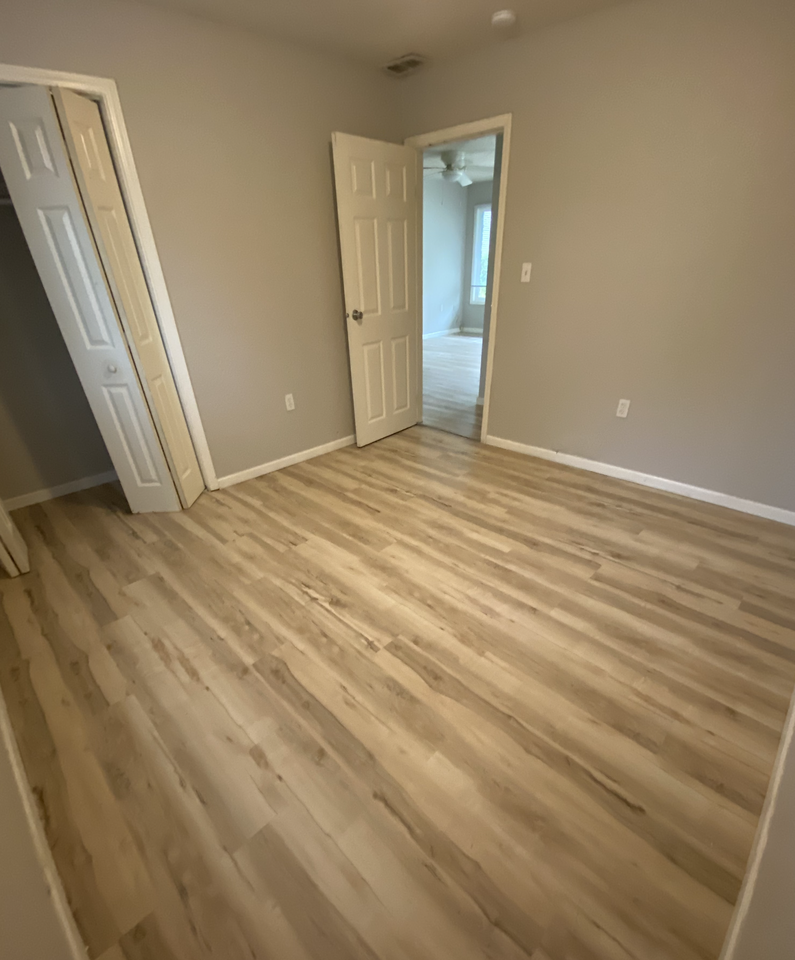 333 S. Steffler AveApt 3 #3 - Photo 5 of 19