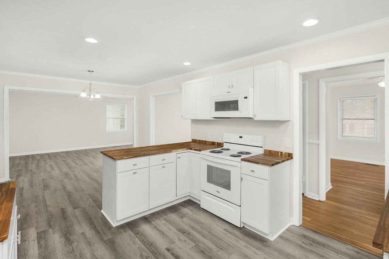 11335 Chicamauga Trl Se #1 - Photo 3 of 14