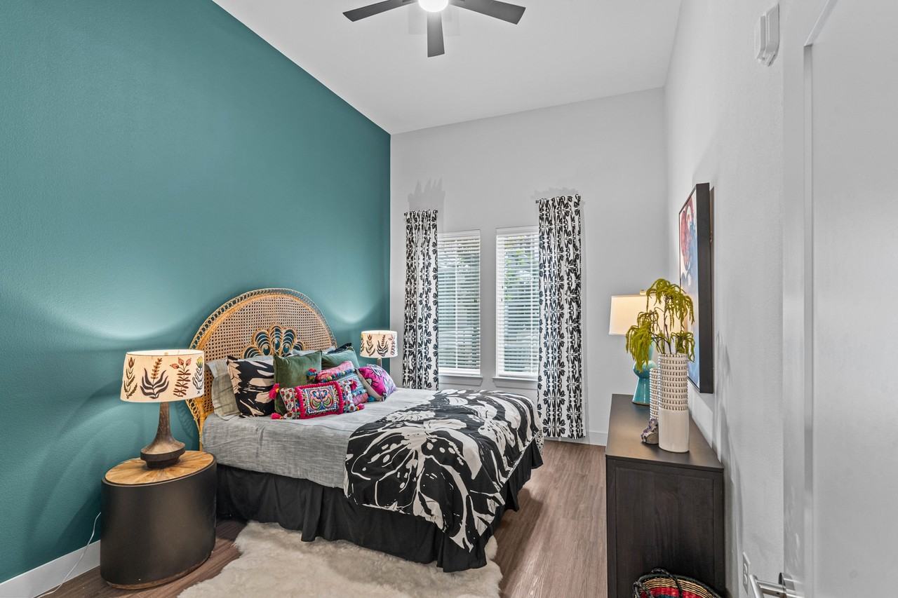204 West Ben White Boulevard - Photo 6 of 20