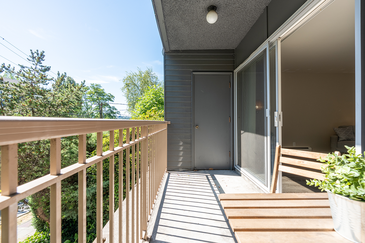 Lakeview Place - Photo 3 of 22