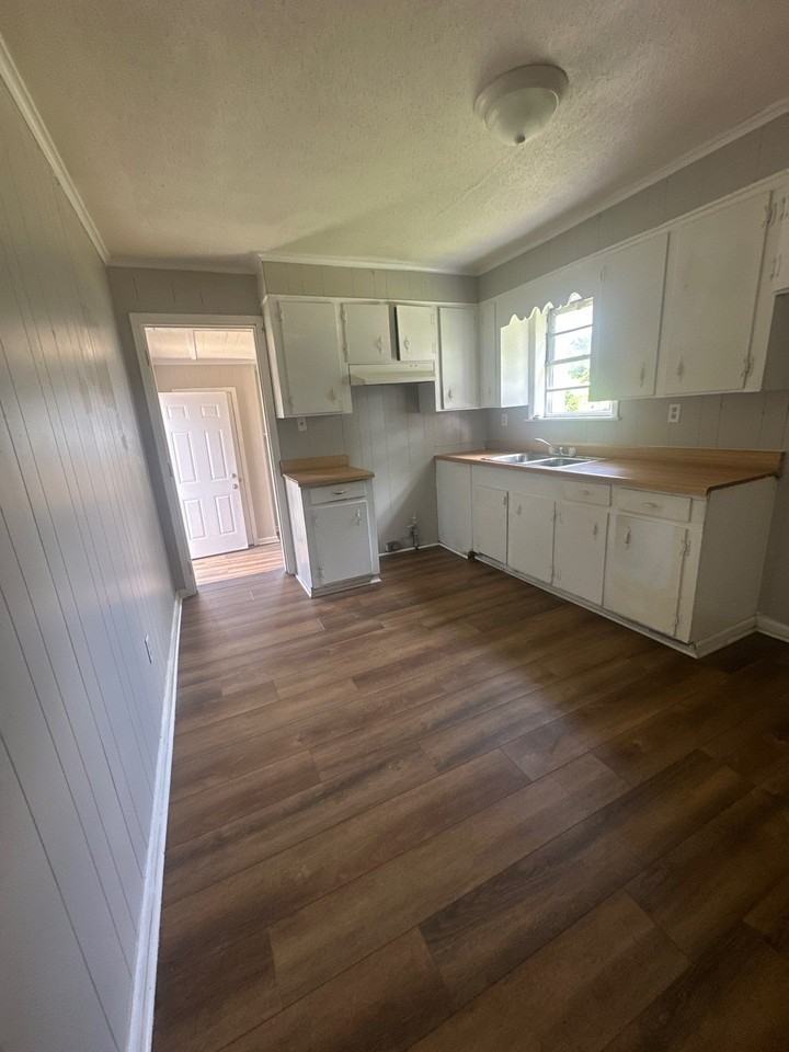 110 Tisdale St #1 - Photo 2 of 10