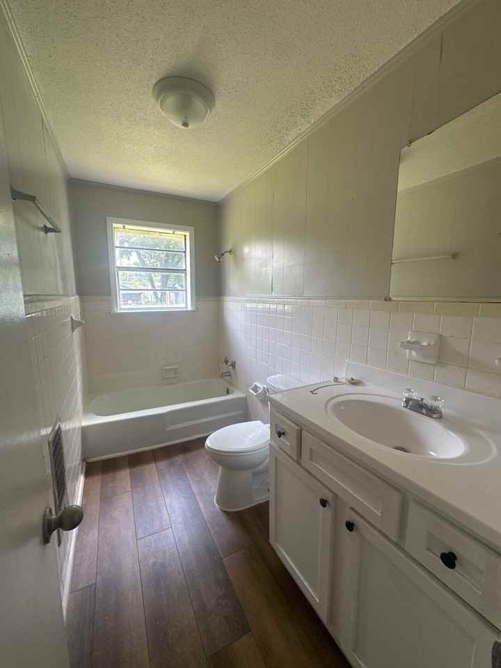 110 Tisdale St #1 - Photo 6 of 10