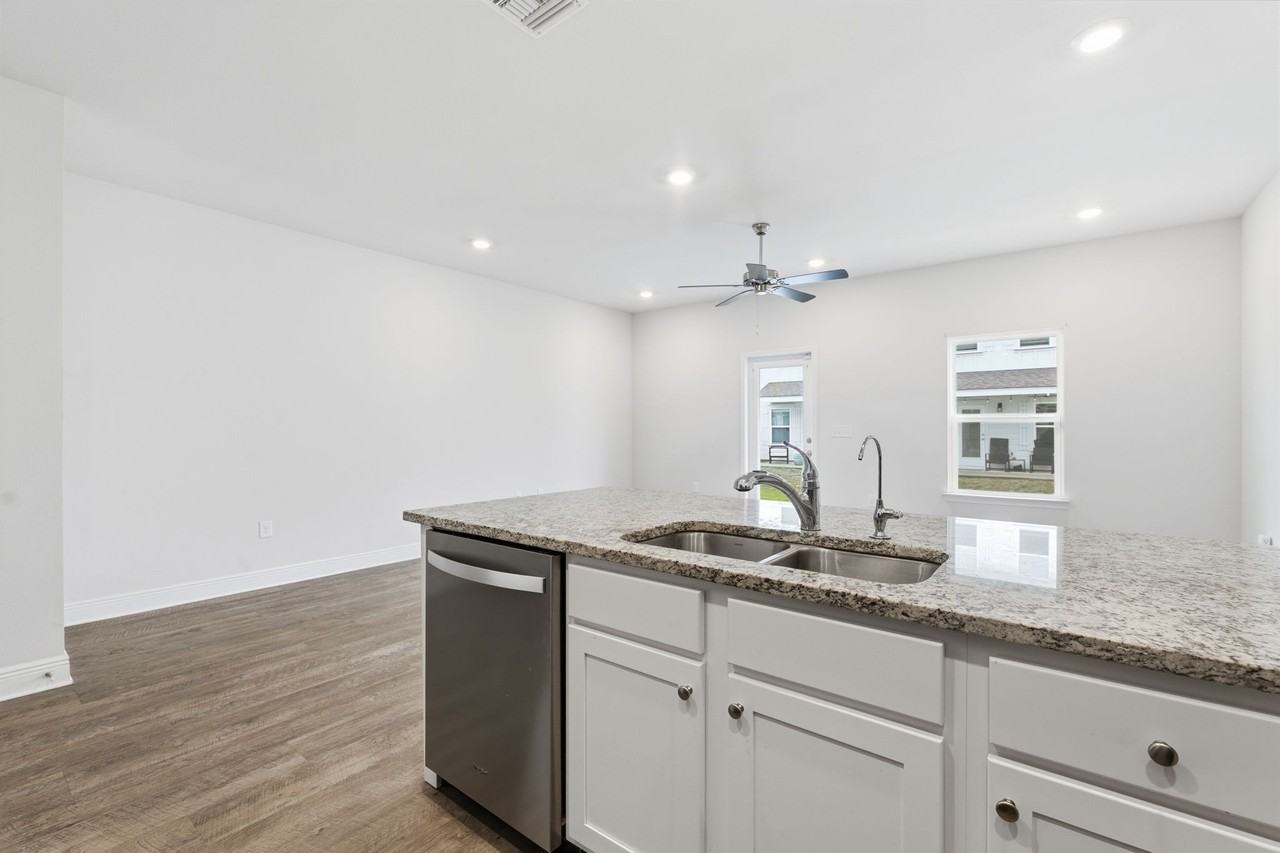 1678 Caleigh Ct #1 - Photo 6 of 16