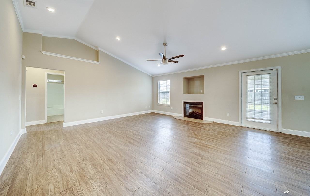 5419 Blue Dog Rd #1 - Photo 6 of 11