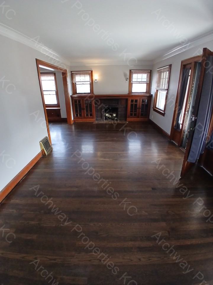 1900 Grandview Blvd #NA - Photo 4 of 18
