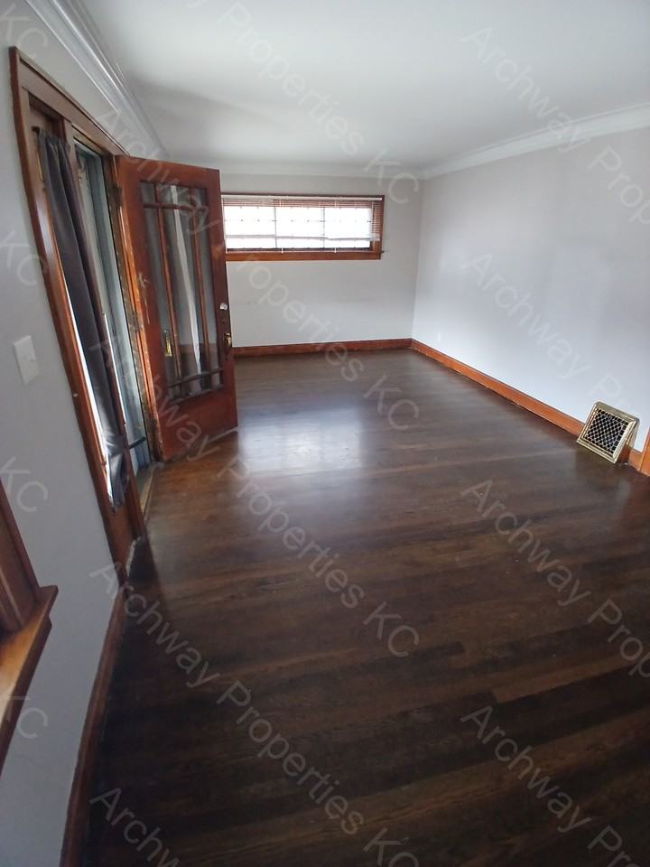 1900 Grandview Blvd #NA - Photo 7 of 18