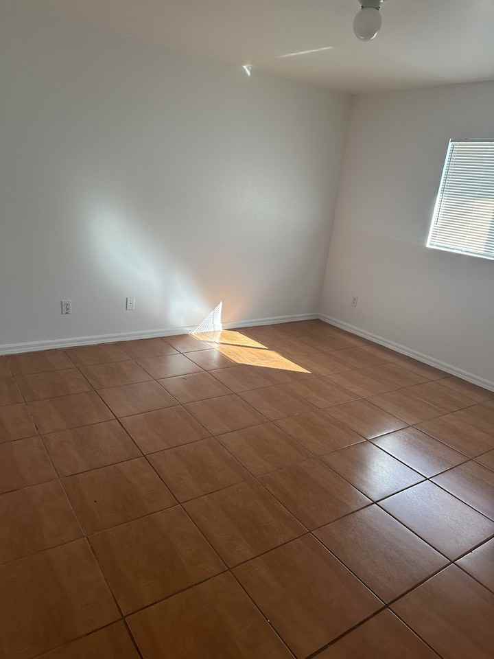 333 Gordon Ave S #333 - Photo 4 of 4