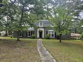 featured image of 402 Lotus Dr #1