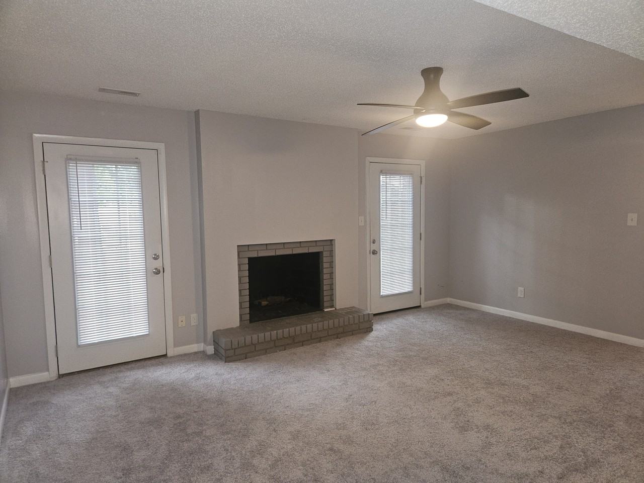 402 Lotus Dr #1 - Photo 3 of 17