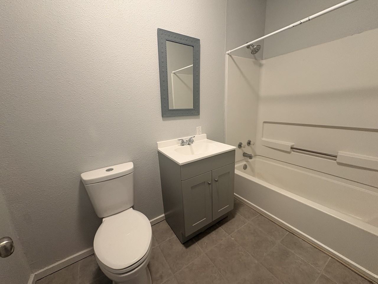 523 N 4th St #2 - Photo 6 of 10