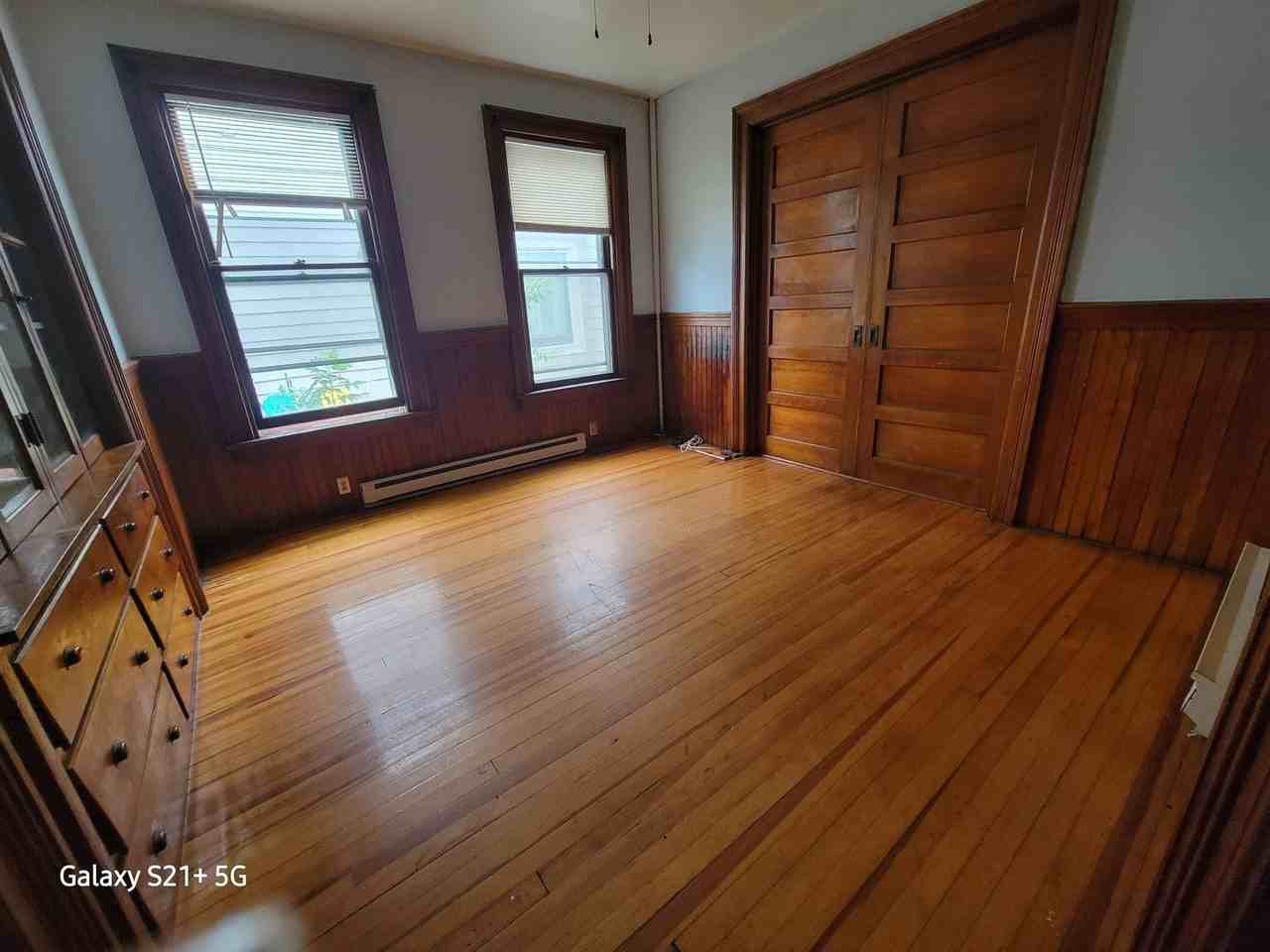 834 Union St - Photo 6 of 10