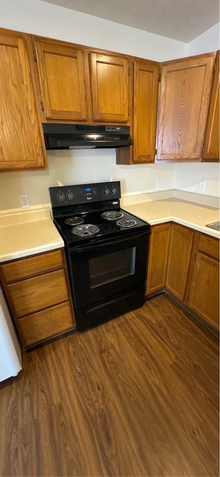 1618 Mcintosh St #D - Photo 5 of 19