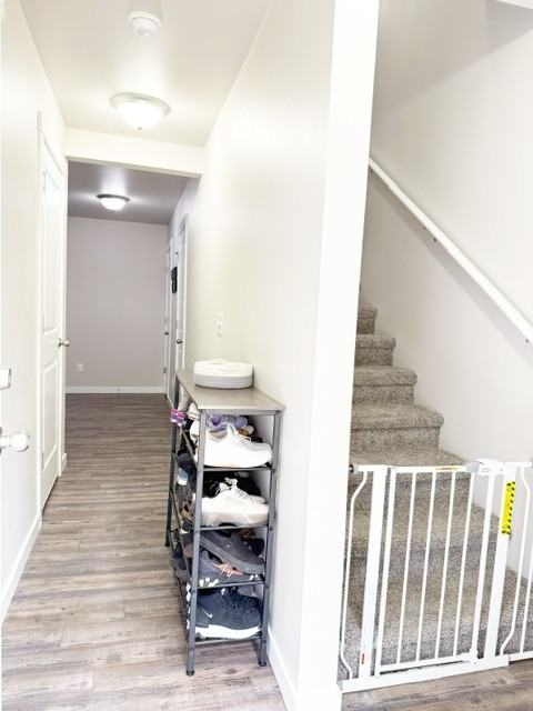 1261 Ne Larson Blvd #1 - Photo 4 of 36