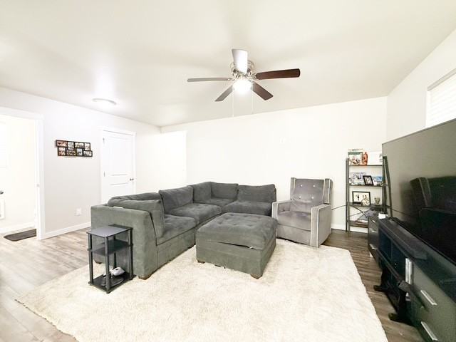 1261 Ne Larson Blvd #1 - Photo 7 of 36