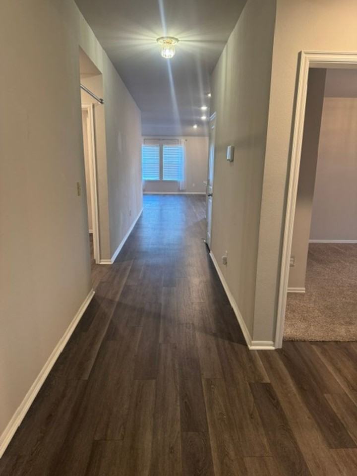 3213 Rushmore St - Photo 4 of 20
