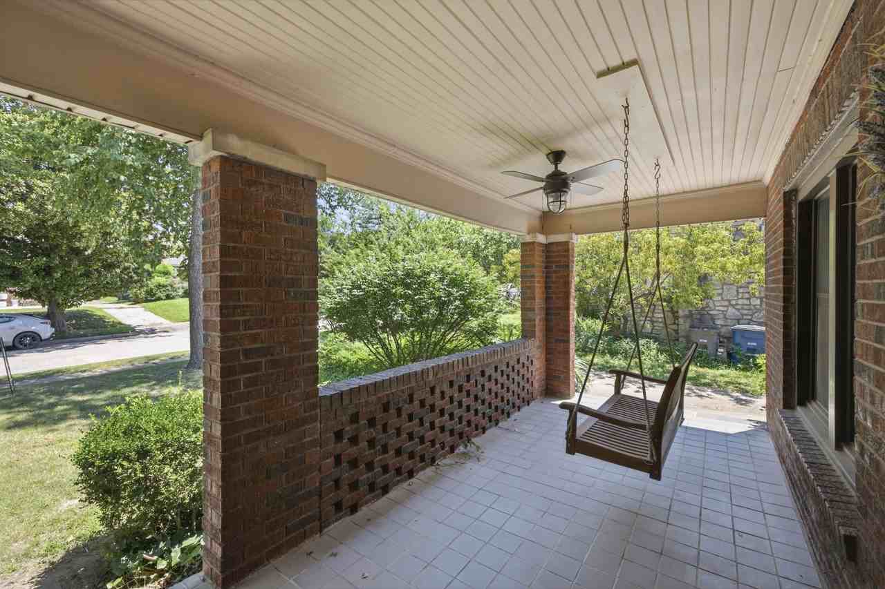 836 S Jamestown Ave - Photo 3 of 29
