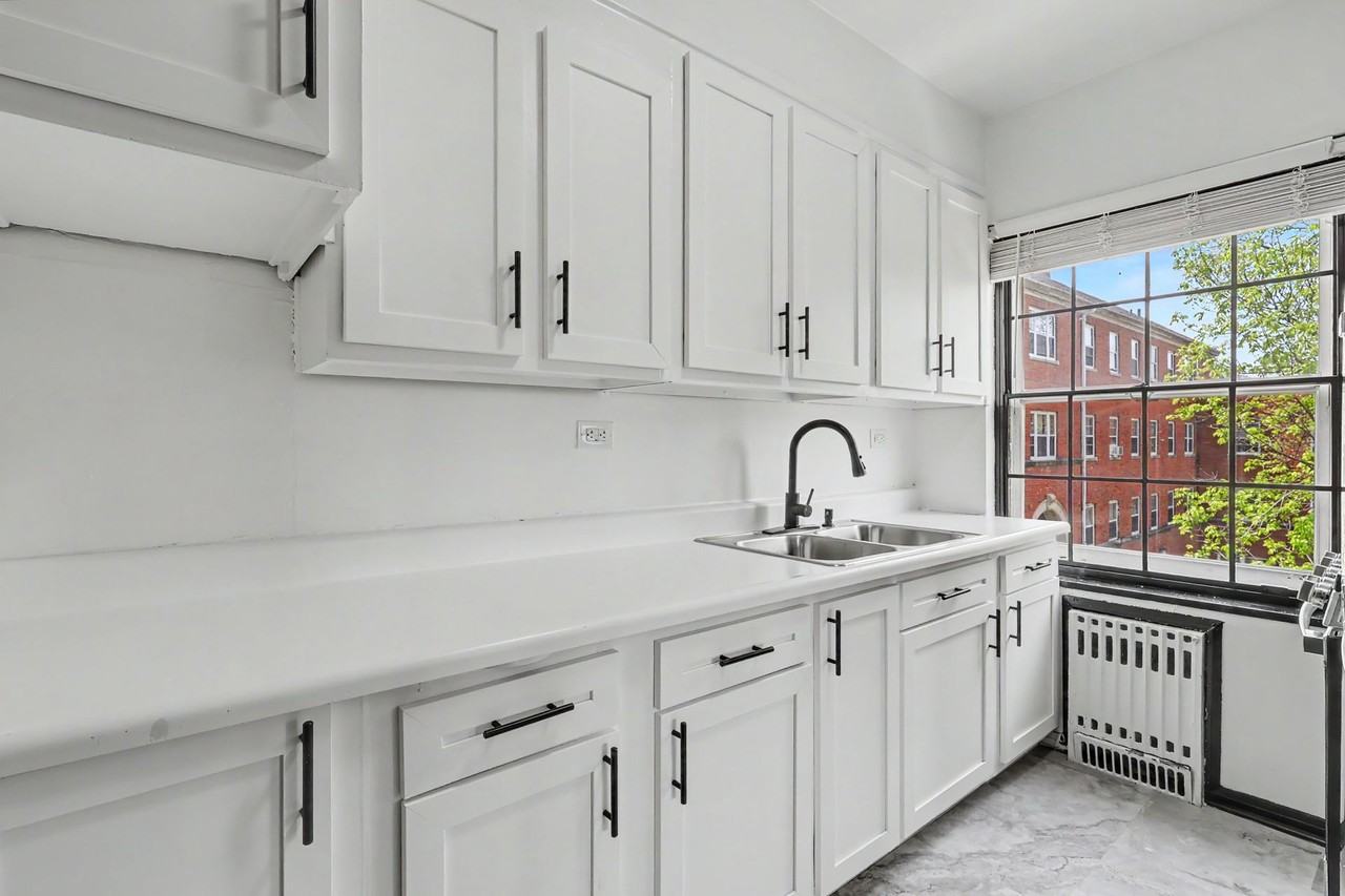 Windsor Terrace Apartments | 1 MONTH FREE with a 13 MONTH LEASE - Photo 5 of 29