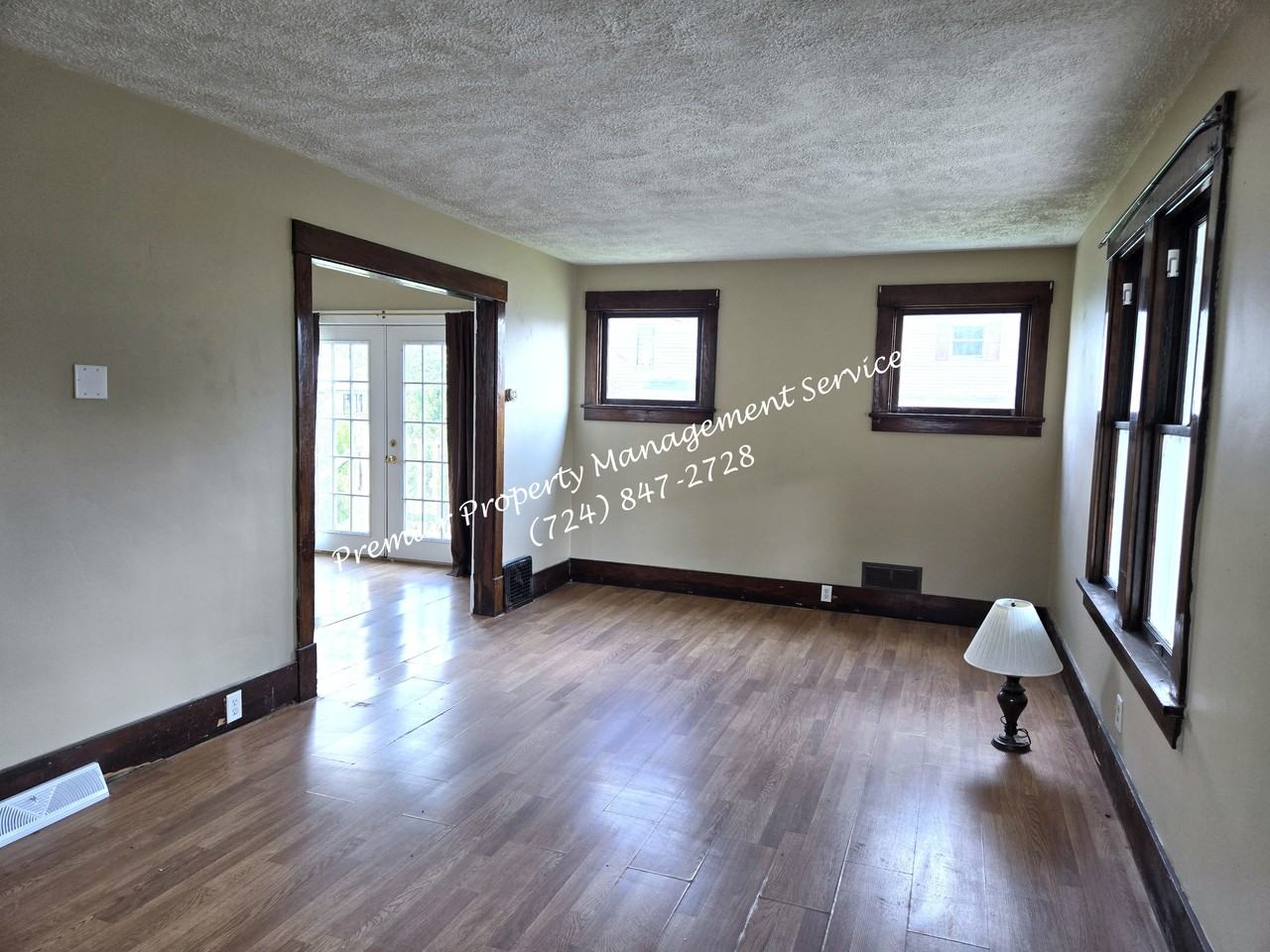 407 Bridge St #1 - Photo 4 of 16