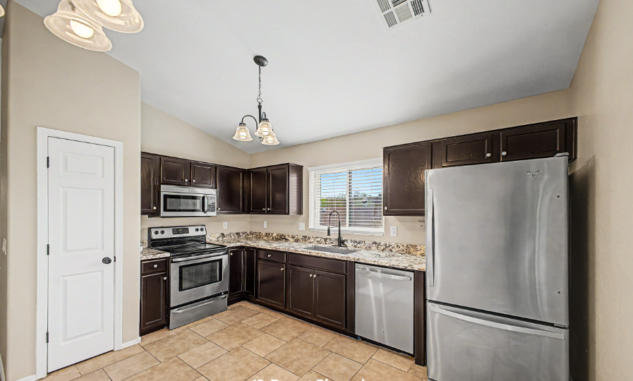 23765 W Desert Bloom St #1 - Photo 7 of 26
