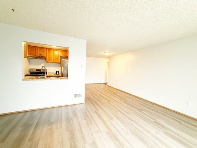 2510 Crystal Springs Rd W #2510-1 - Photo 5 of 19