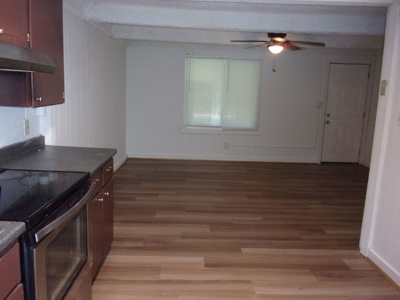 1331 Spanish Villa Ln #D - Photo 4 of 8