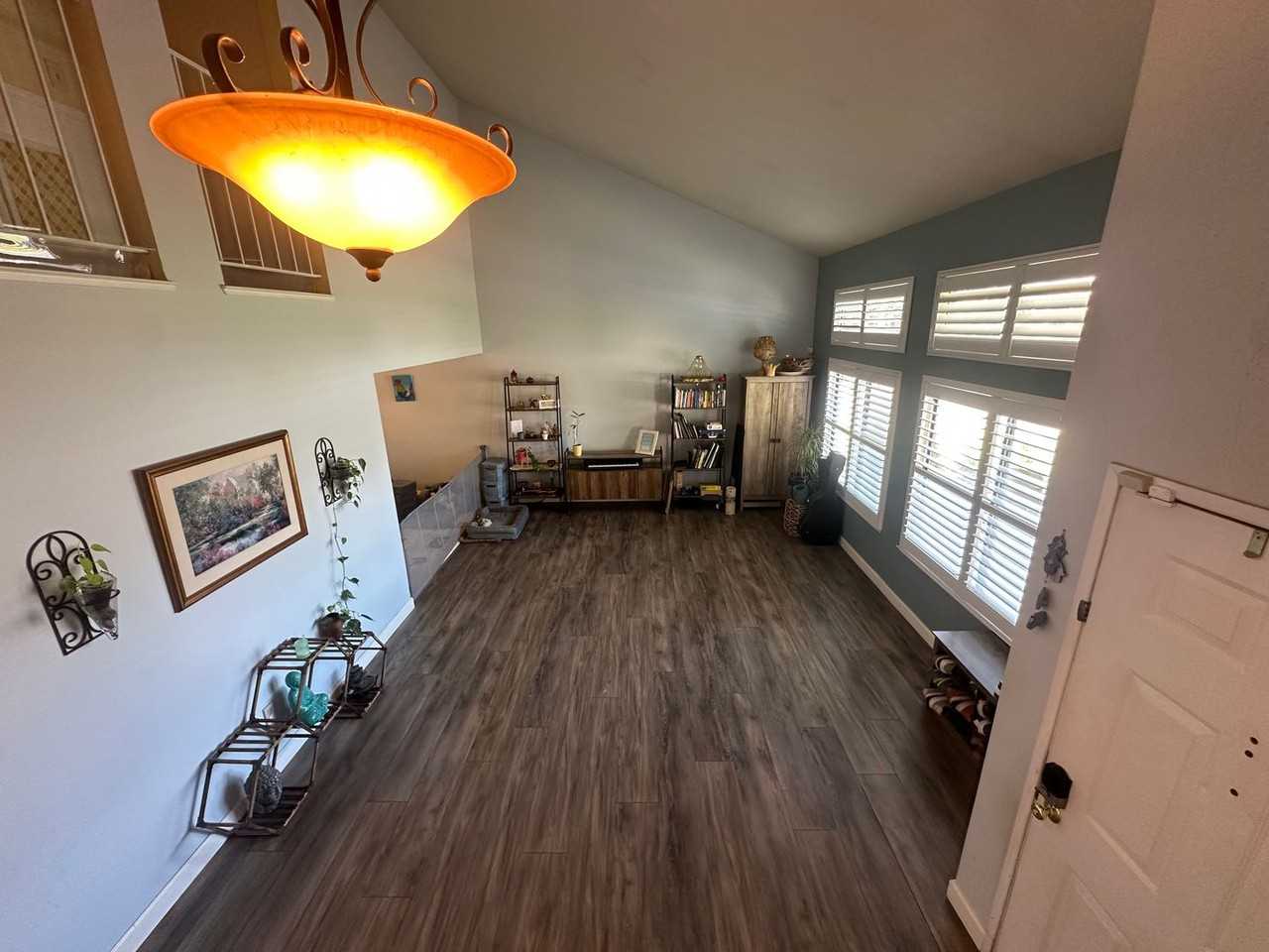 420 Nancy Dr - Photo 5 of 25