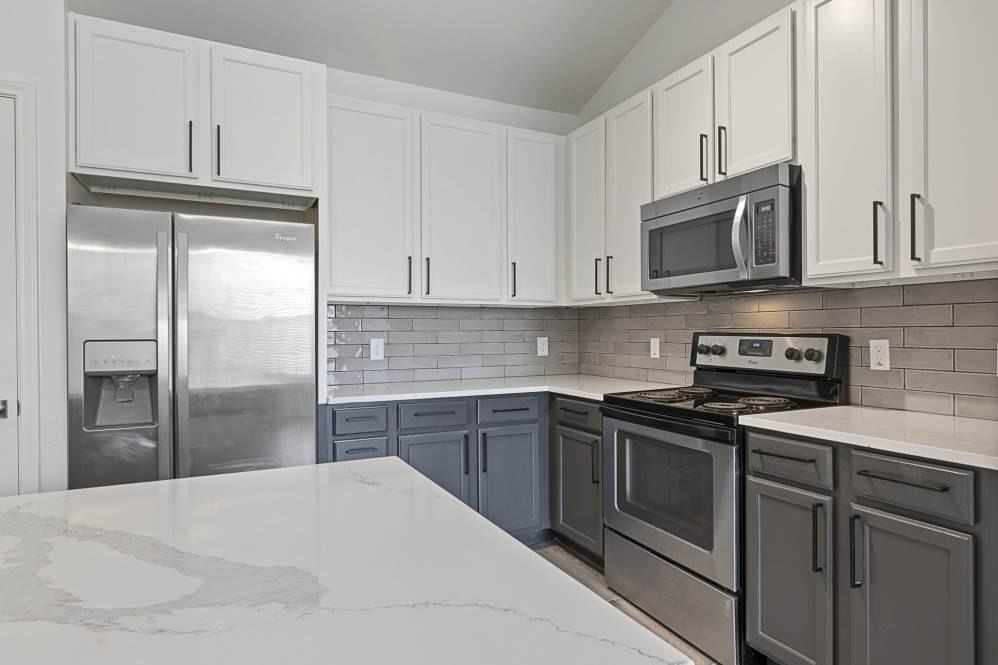 19024 North Heatherwilde Boulevard - Photo 2 of 48