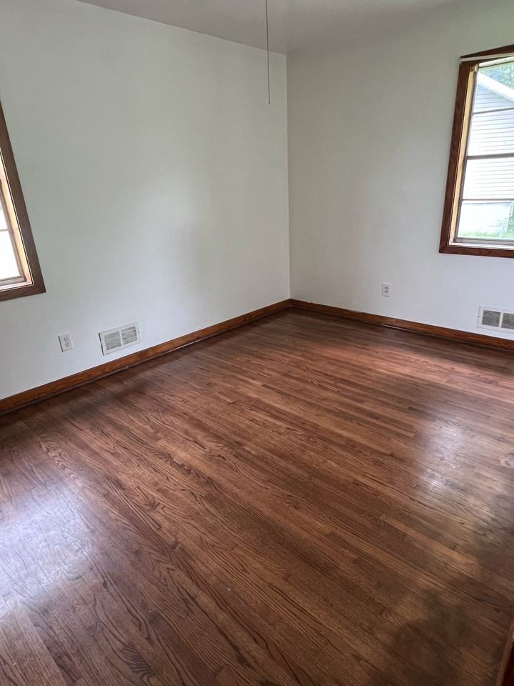 512 Sunhill Rd Nw #1 - Photo 7 of 14
