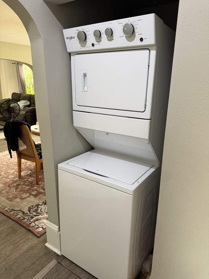 37 E Columbia St #A - Photo 7 of 10