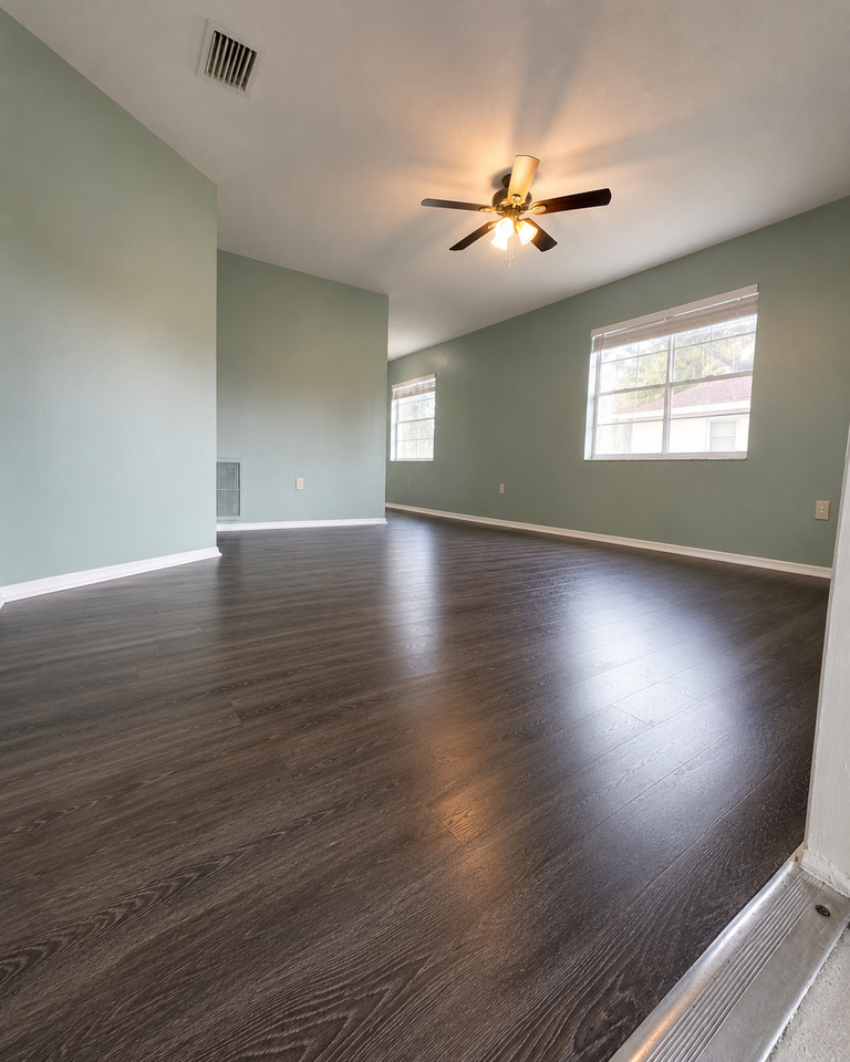 525 23rd Ave E #525 - Photo 5 of 18