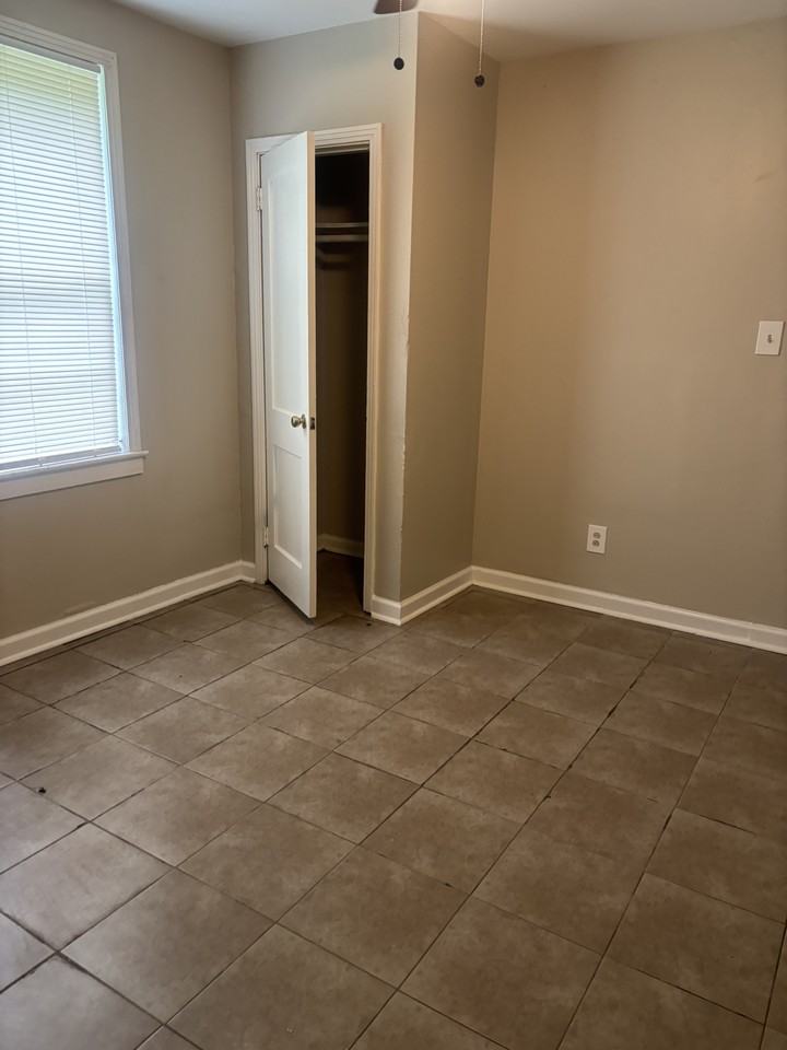375 Joubert Ave #1 - Photo 6 of 13