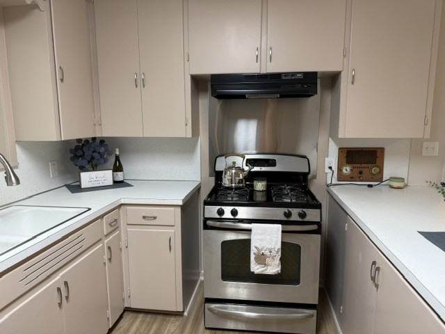 606 Cardinal St #1 - Photo 7 of 26