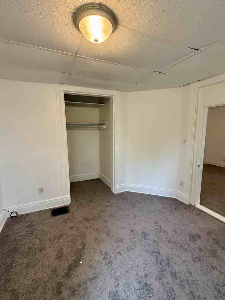 1501 Lexington Ave #1 - Photo 3 of 10