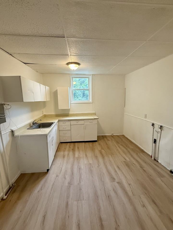 1501 Lexington Ave #1 - Photo 5 of 10