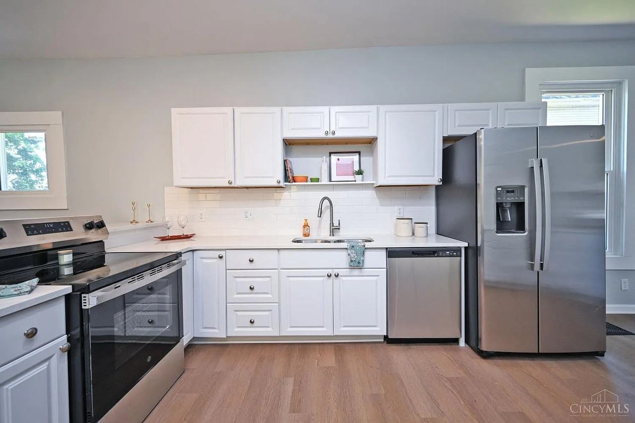 226 Congress Ave #1 - Photo 6 of 22