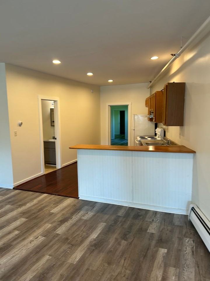 529 Main Street - Photo 3 of 11