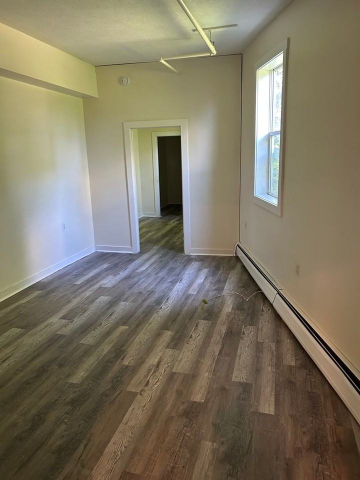 529 Main Street - Photo 6 of 11