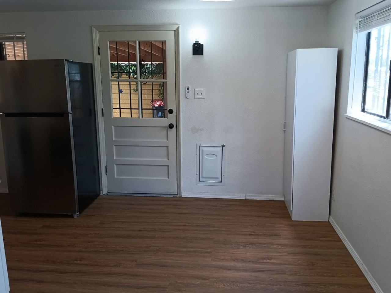 1613 53rd St Nw - Photo 4 of 16