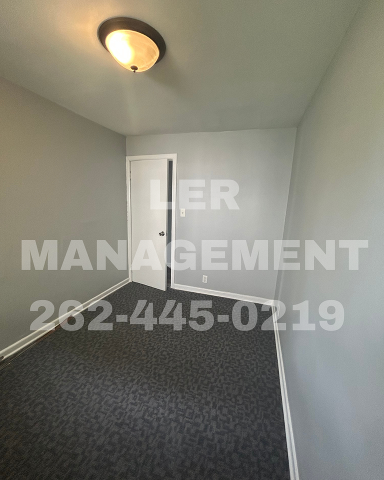 1510 57th Street - Photo 7 of 24